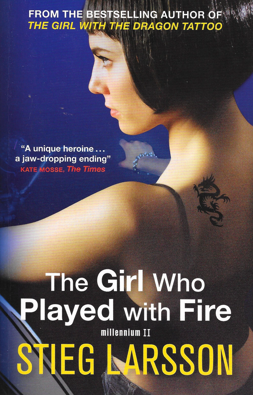 Okładka: The Girl Who Played with Fire — Stieg Larsson